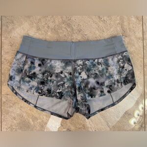 Lululemon Speed Up Shorts LR 2.5” size 8